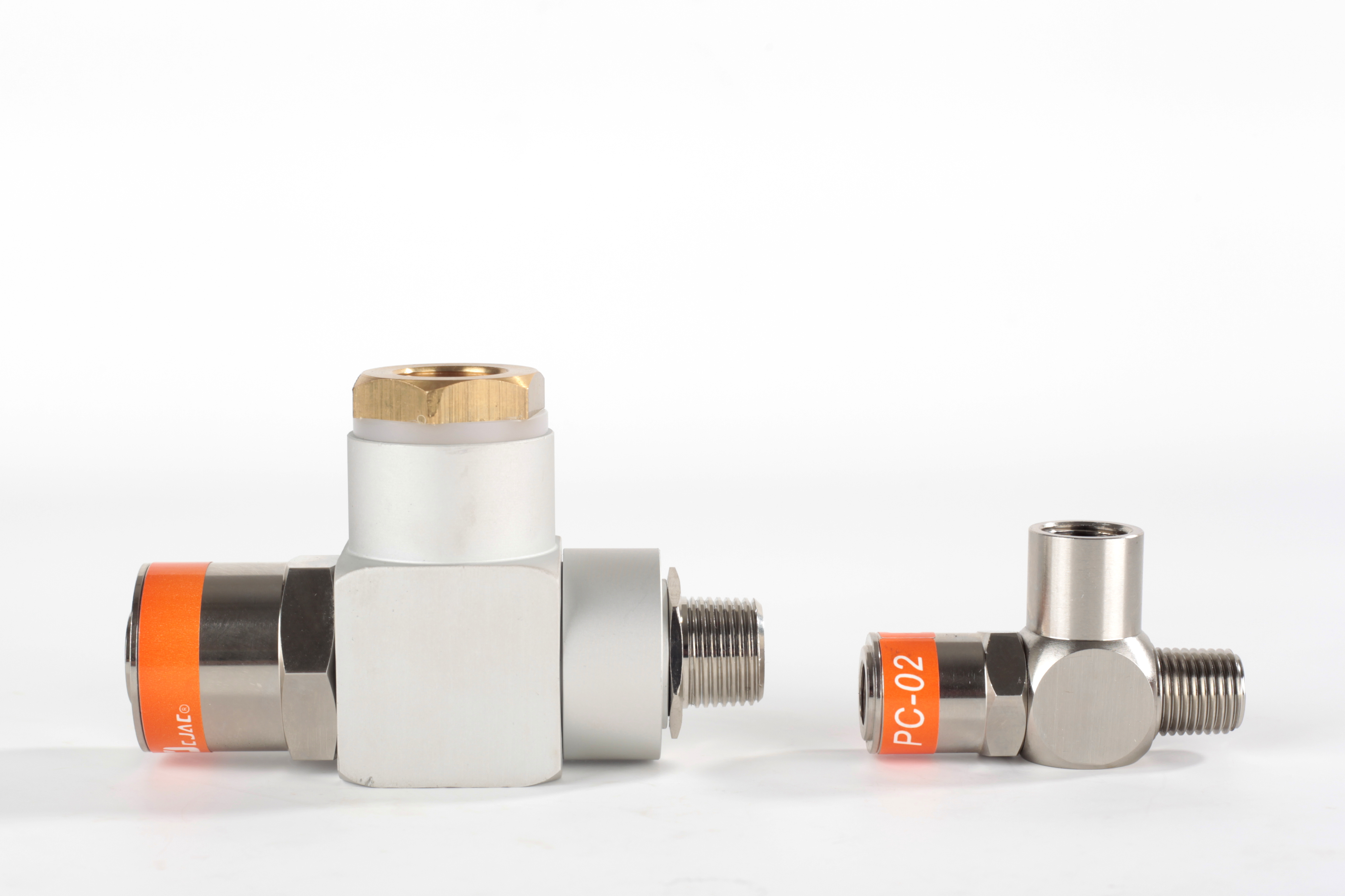 正確安裝液壓緩沖器的方式