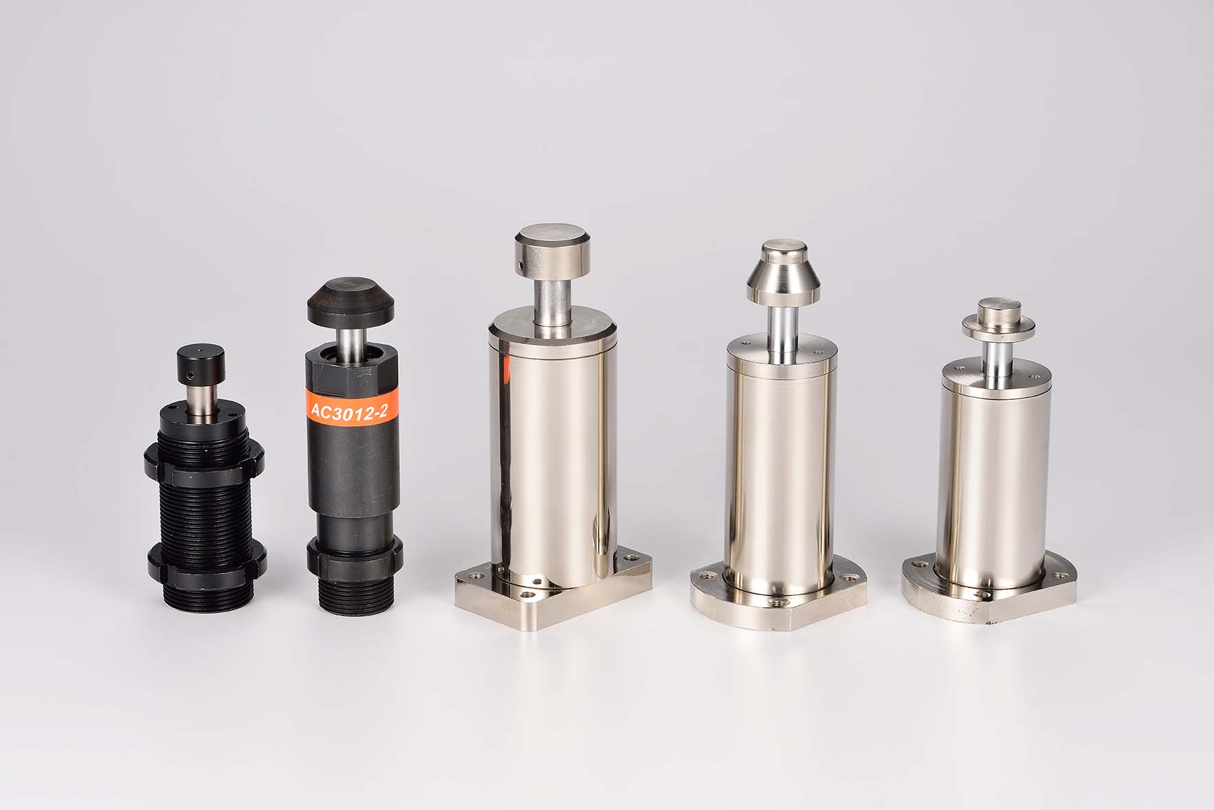 真空斷路器的現(xiàn)狀與使用油壓緩沖器的優(yōu)點