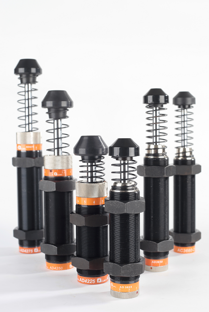 油壓緩沖器運用輪胎成型機