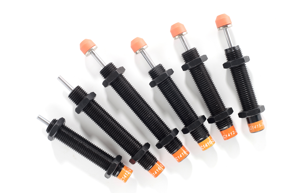 工作人員必須規(guī)范使用油壓緩沖器