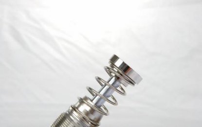 新能源汽車生產(chǎn)中的油壓緩沖器的應(yīng)用